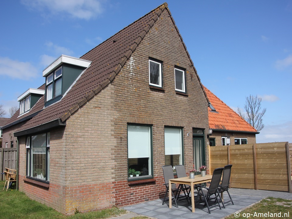 Uuthof, Voorhuis